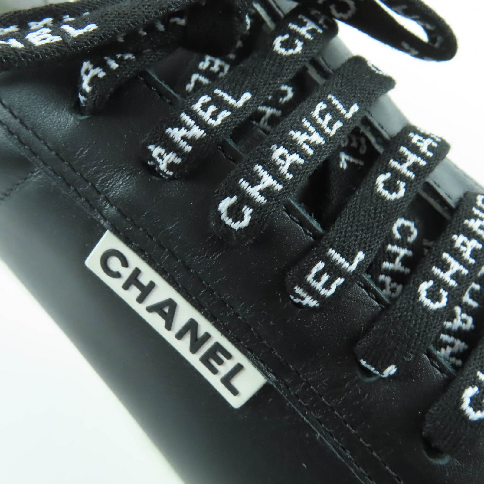 CHANEL ローカットスニーカー