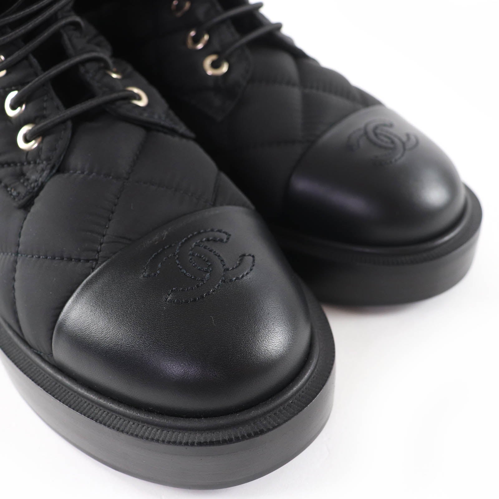 CHANEL ショートブーツ