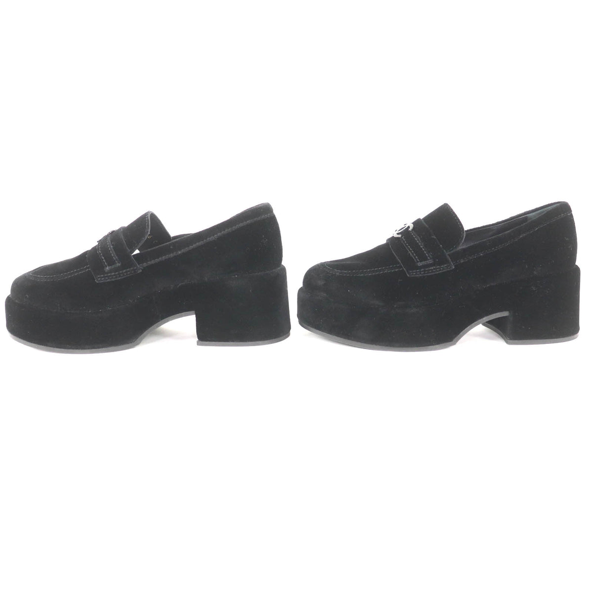 CHANEL ローファー