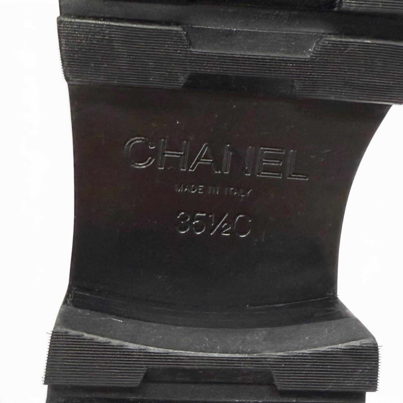 CHANEL ローファー