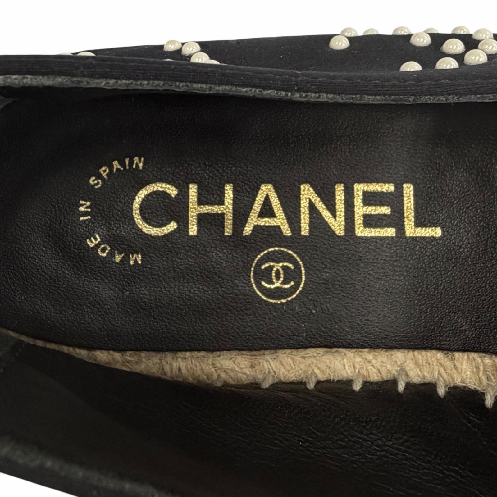 CHANEL スリッポン
