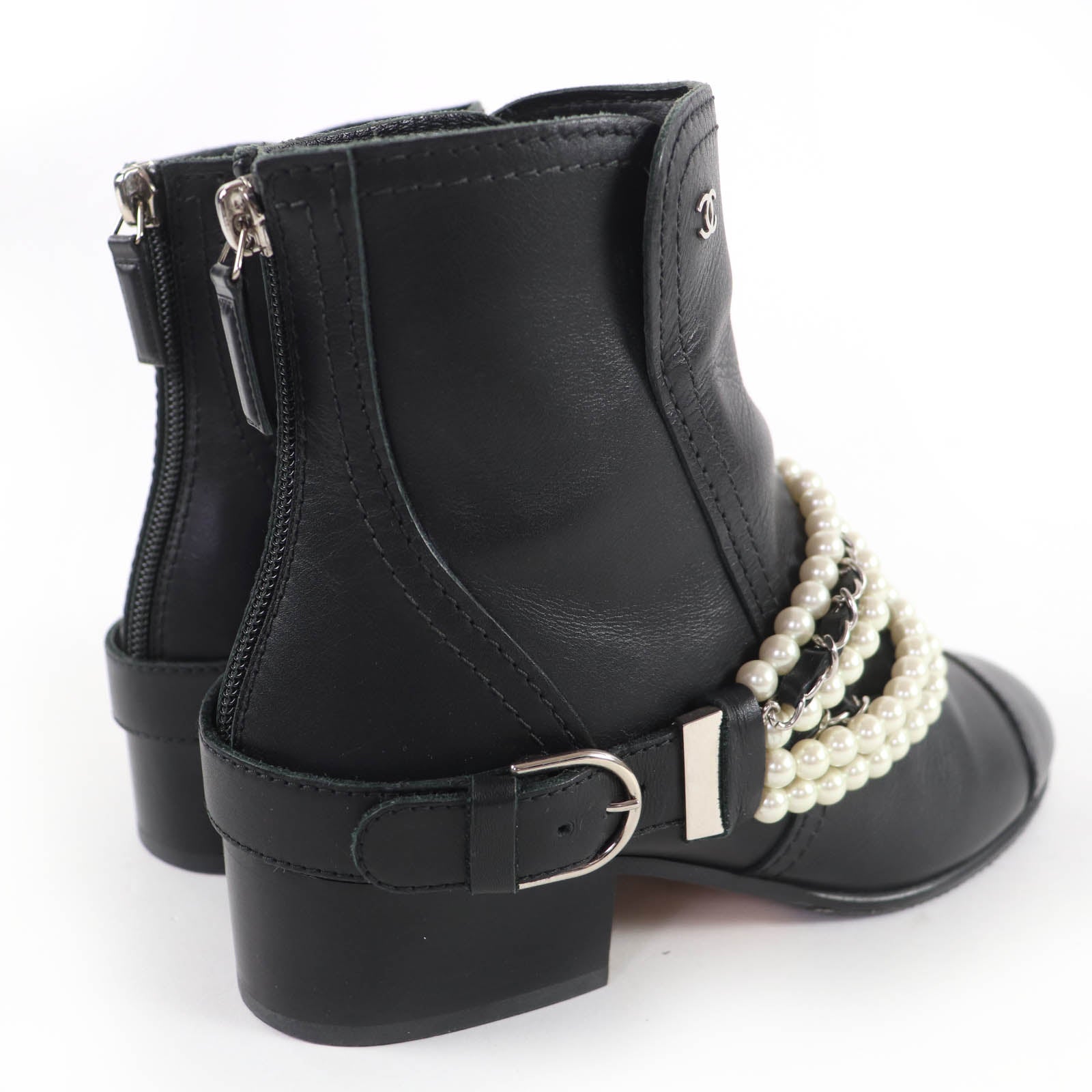 CHANEL ショートブーツ