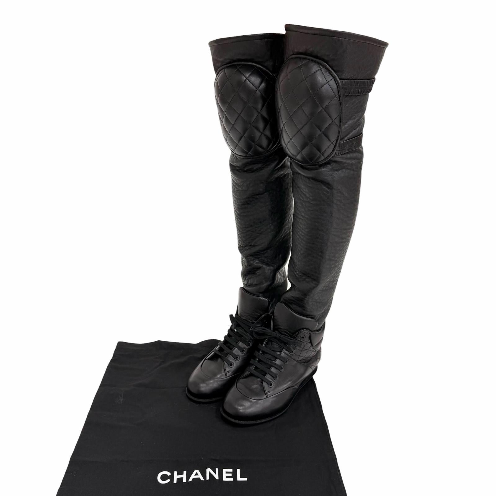 CHANEL ニーハイブーツ