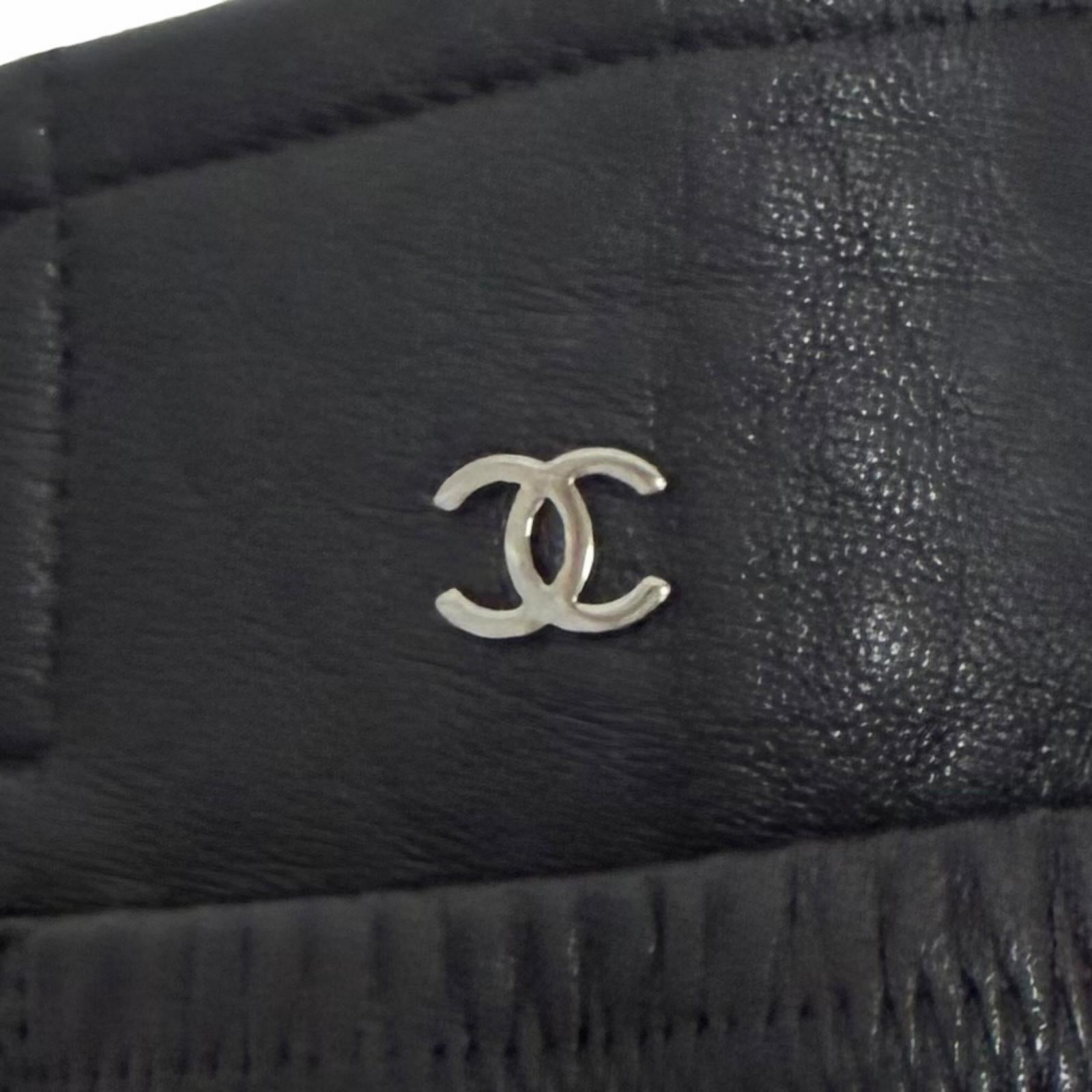 CHANEL ニーハイブーツ