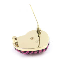 CHANEL pink tweed CC logo women's accessory / シャネル レディース ピンク ツイード CCロゴ アクセサリー