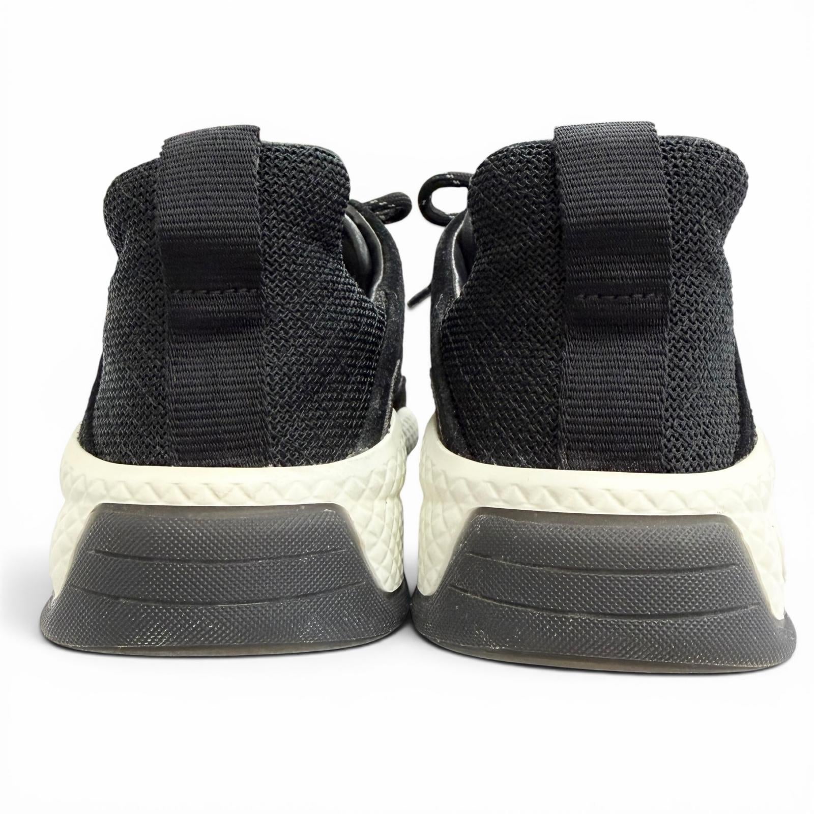 CHANEL スニーカー