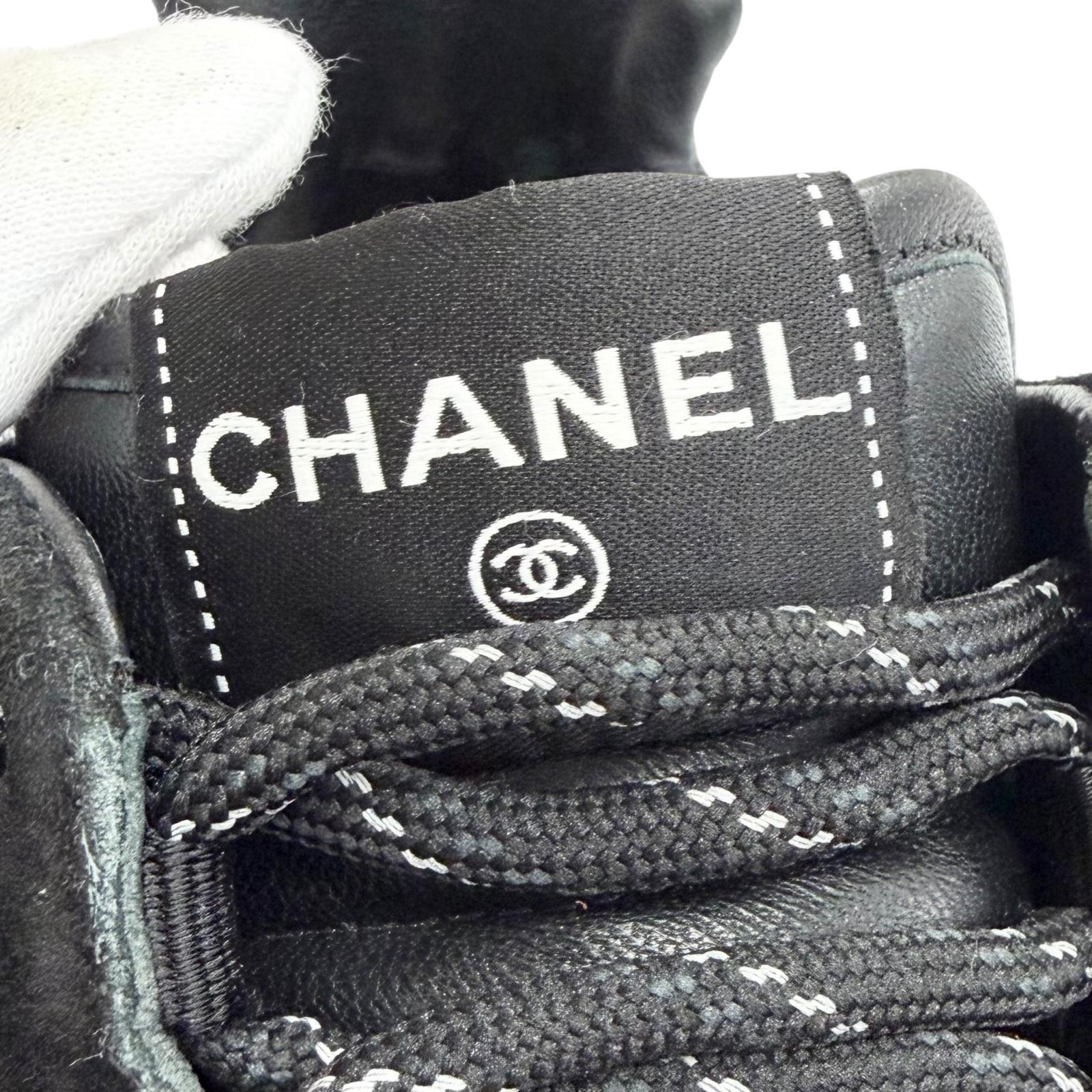 CHANEL スニーカー