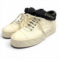 CHANEL スニーカー
