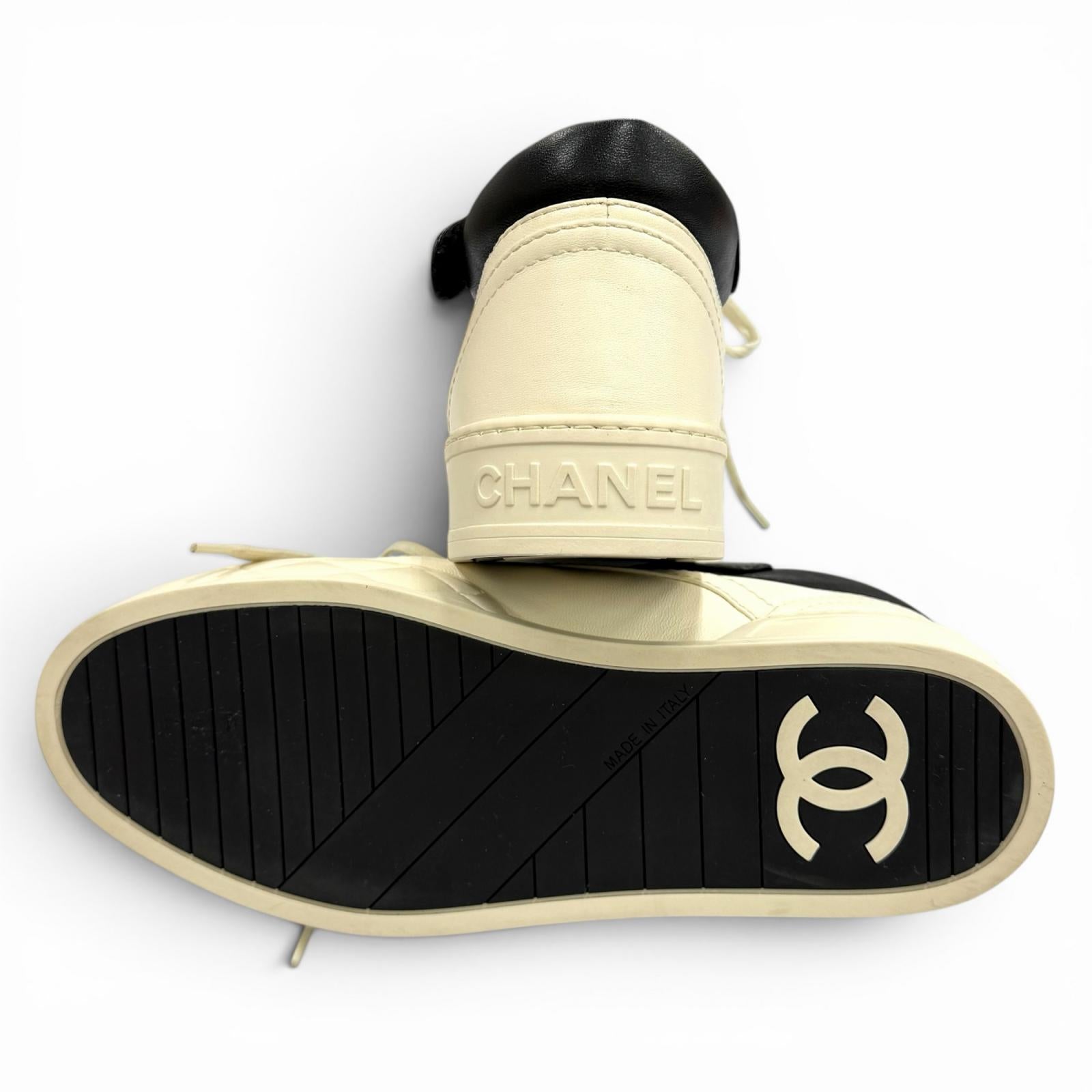 CHANEL スニーカー