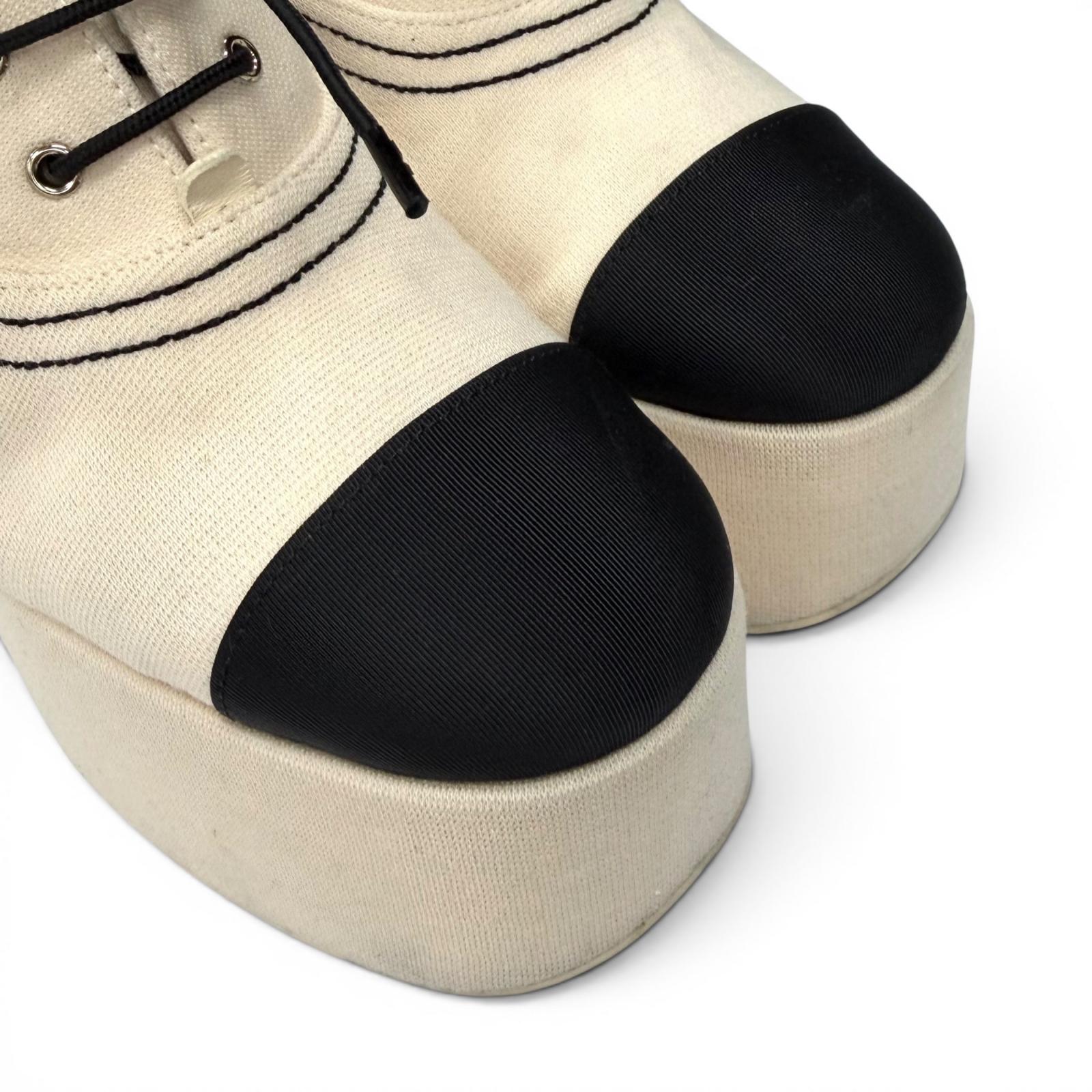 CHANEL パンプス