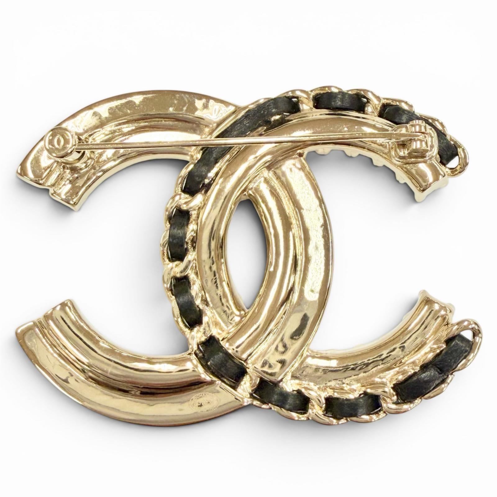 CHANEL gold CC logo leather pearl crystal women's accessory / シャネル レディース ゴールド CCロゴ レザー パール クリスタル アクセサリー