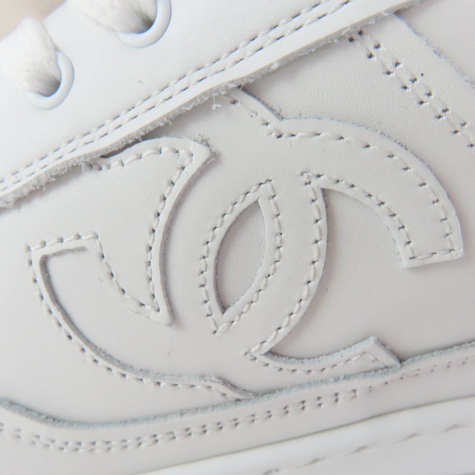 CHANEL ローカットスニーカー