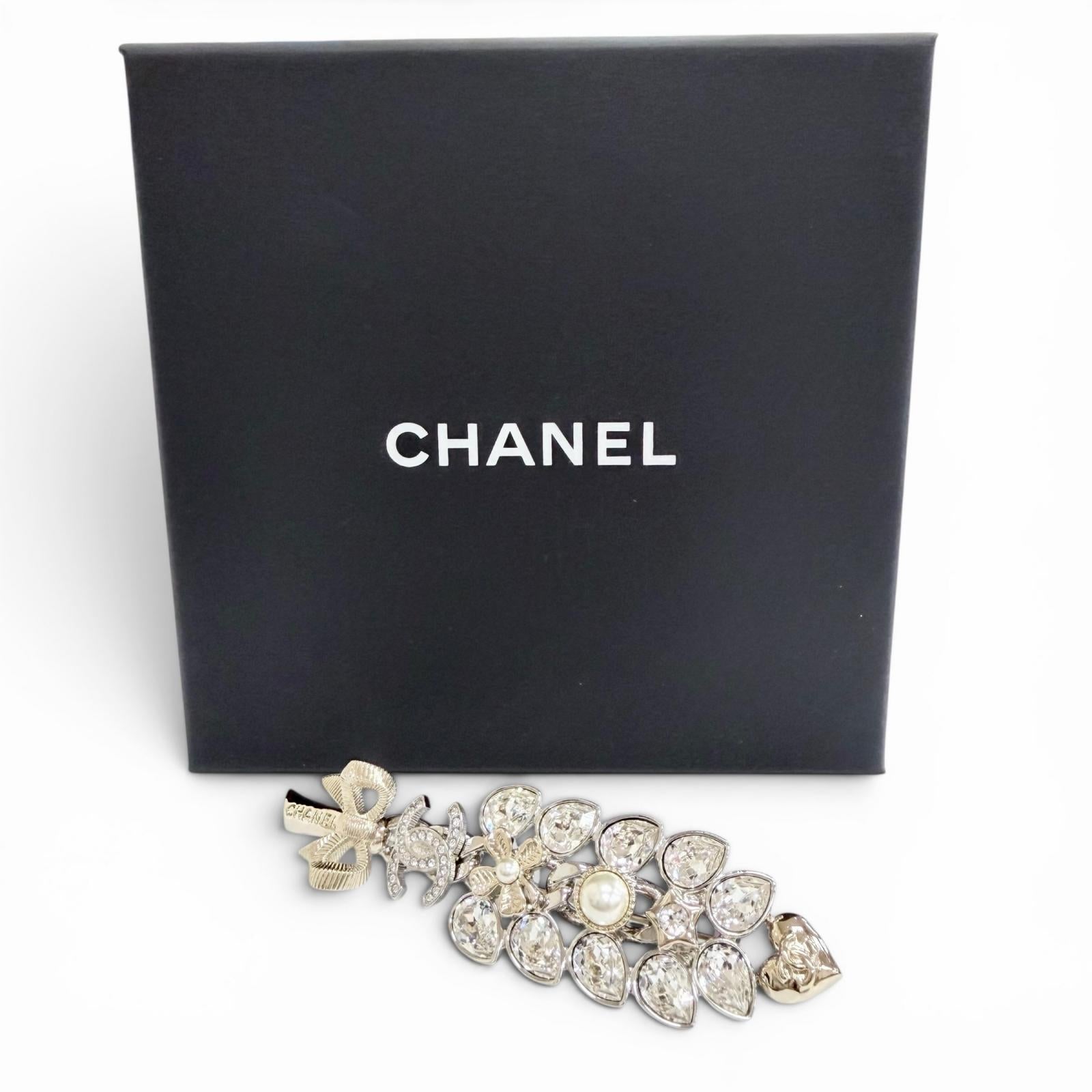 CHANEL gold CC logo women's accessory / シャネル レディース ゴールド CCロゴ アクセサリー