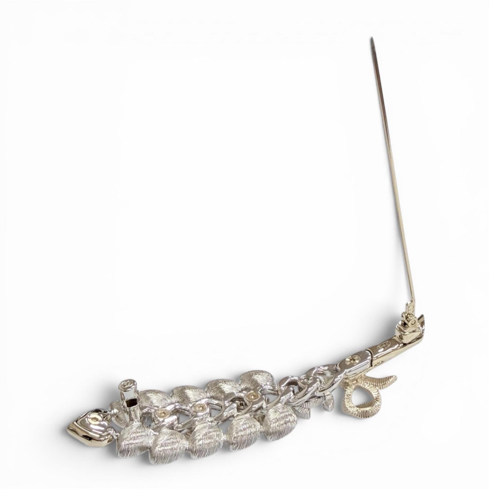 CHANEL gold CC logo women's accessory / シャネル レディース ゴールド CCロゴ アクセサリー