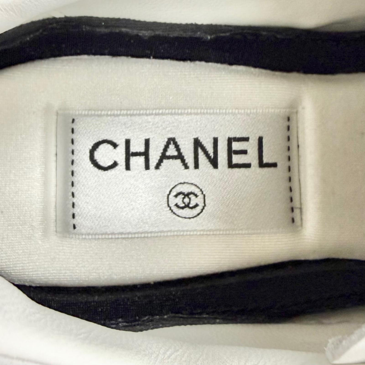 CHANEL スニーカー