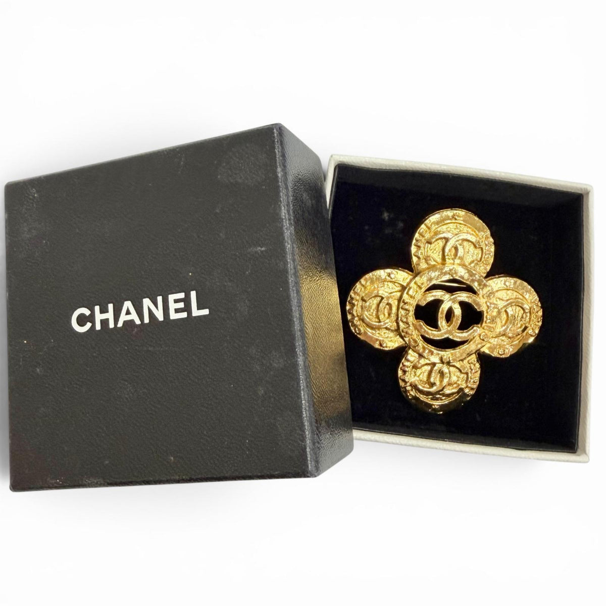 CHANEL ブローチ