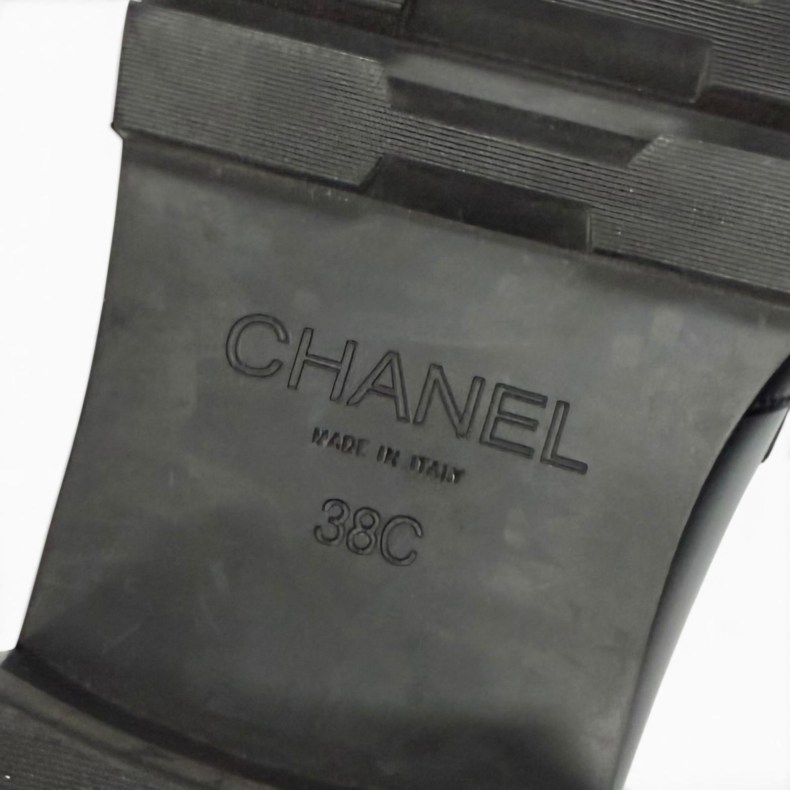 CHANEL ローファー