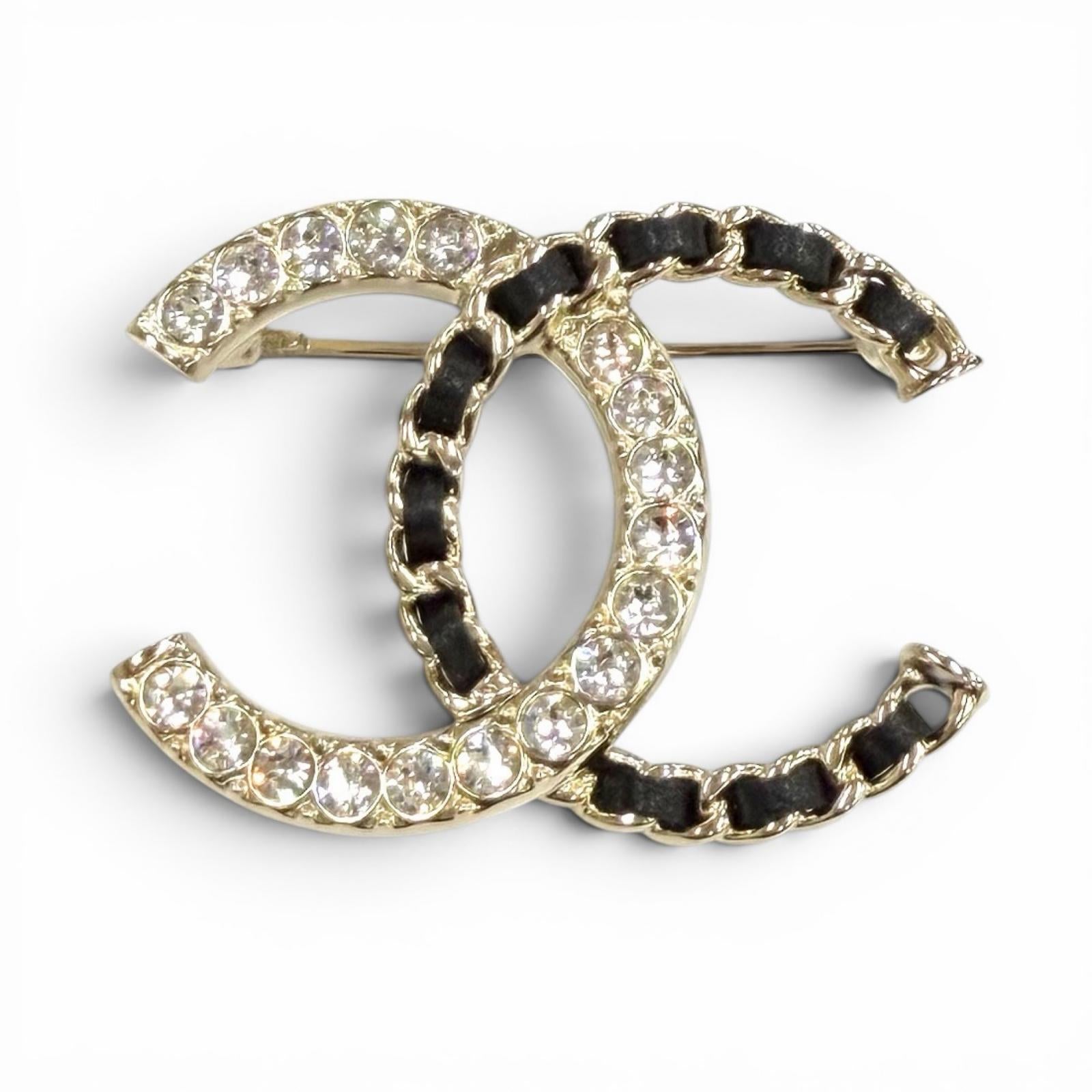 CHANEL ブローチ