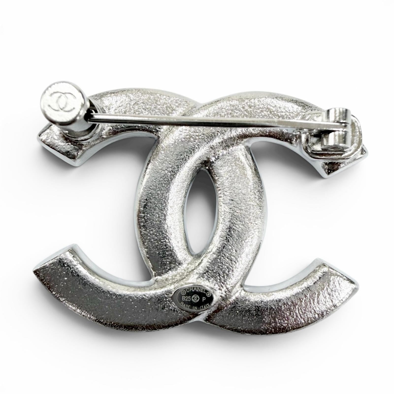 CHANEL ブローチ