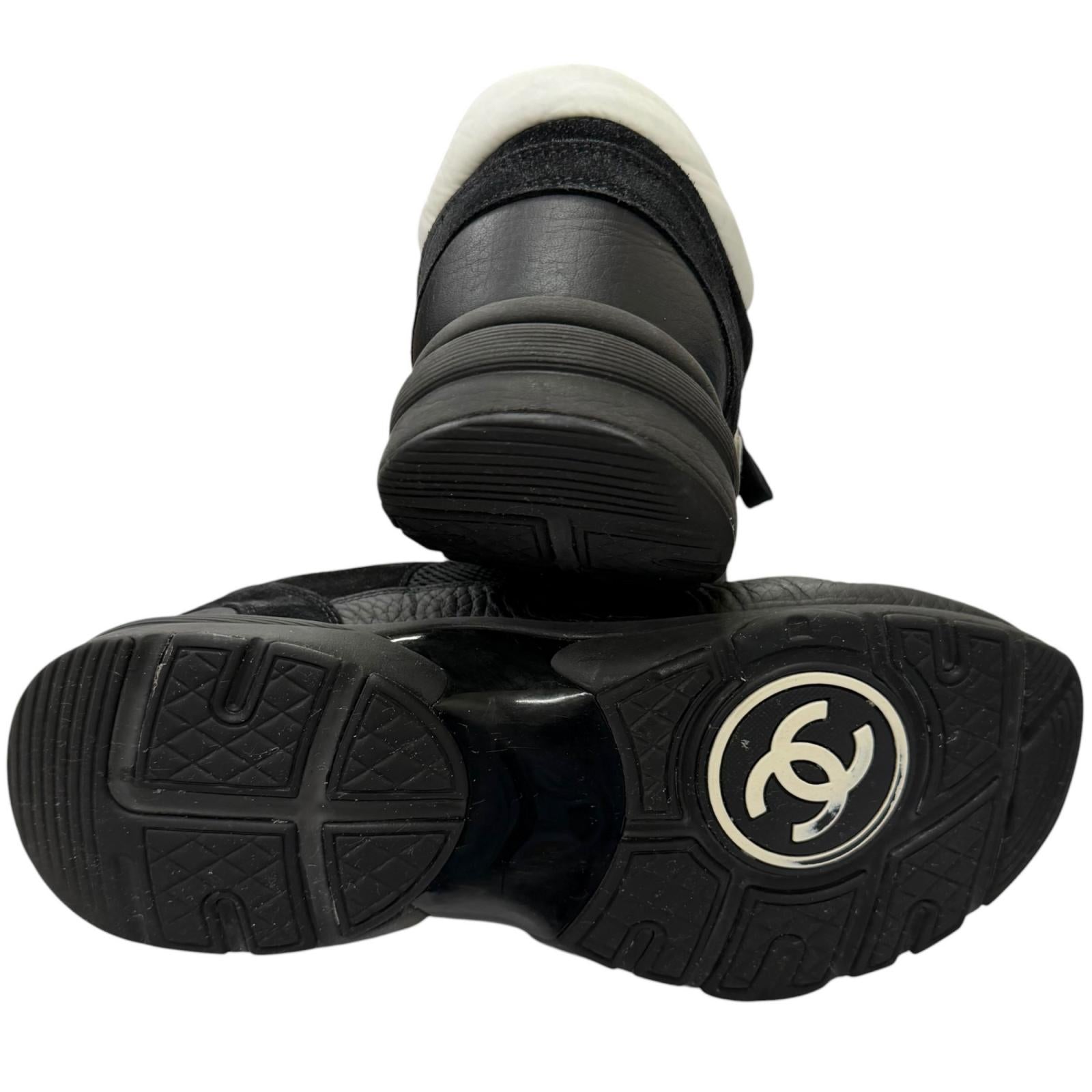 CHANEL Black Low Cut Sneakers Mens COCO Mark Lace Up 04