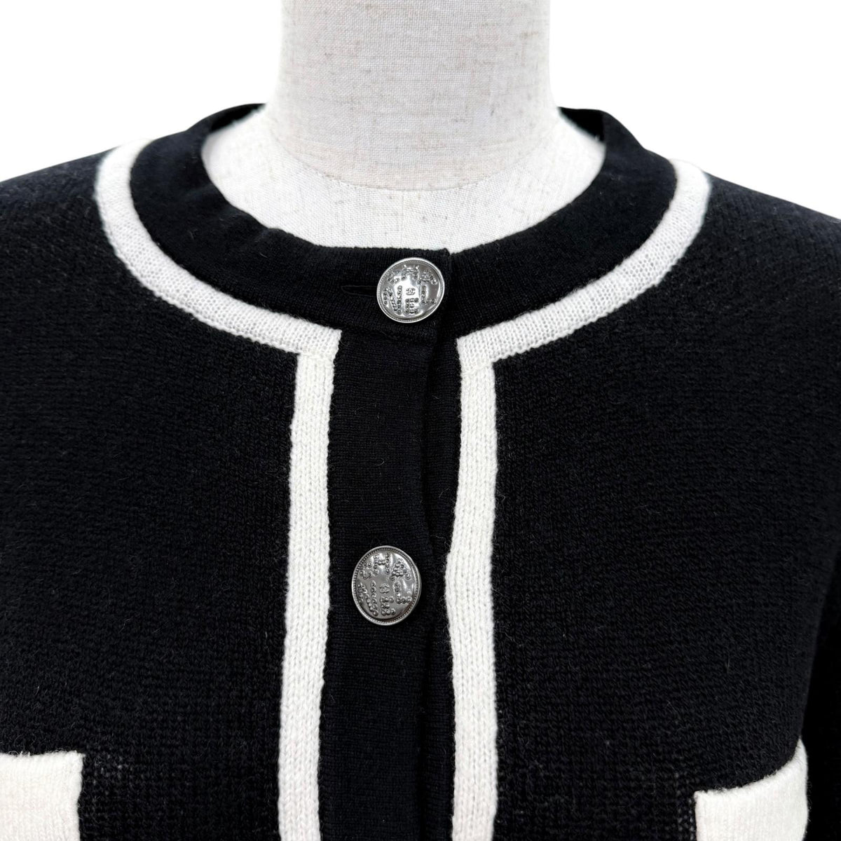 CHANEL カーディガン