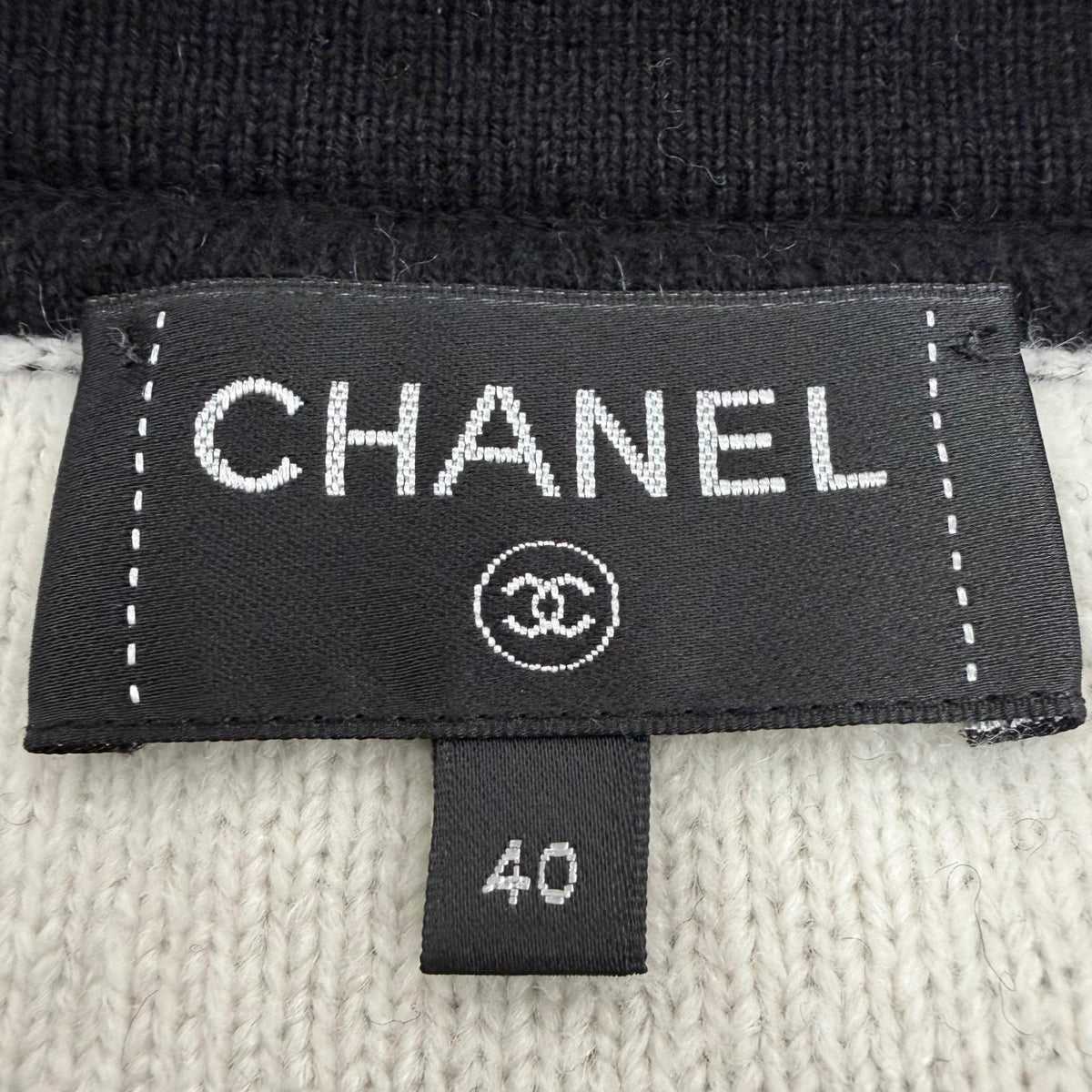 CHANEL カーディガン