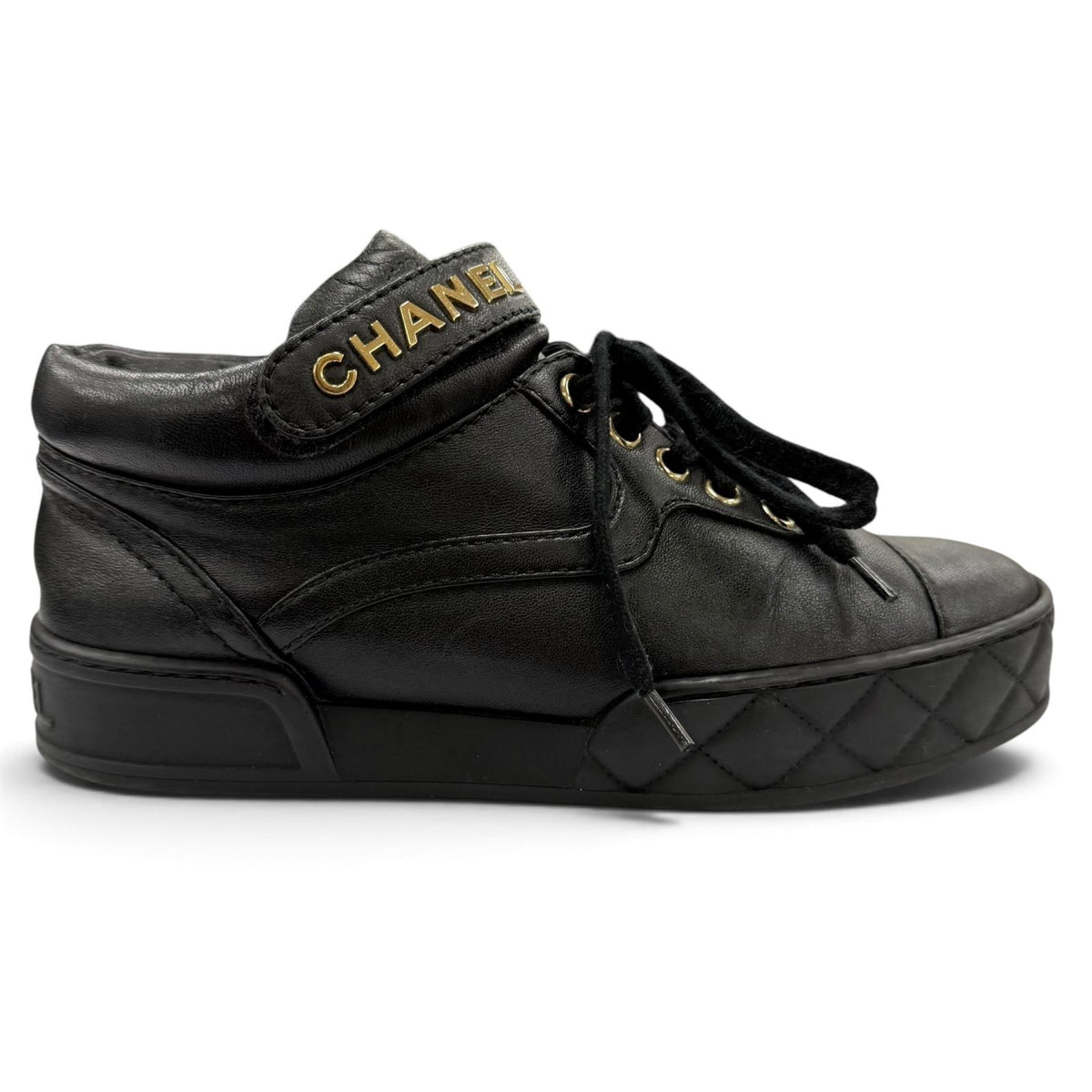CHANEL ハイカットスニーカー
