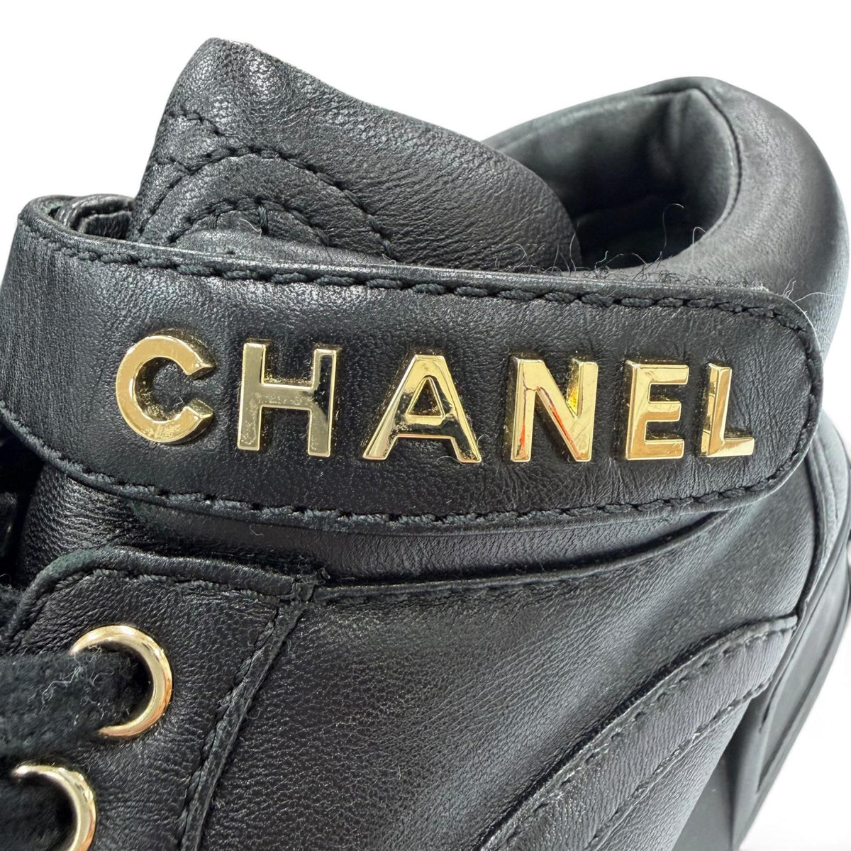 CHANEL ハイカットスニーカー