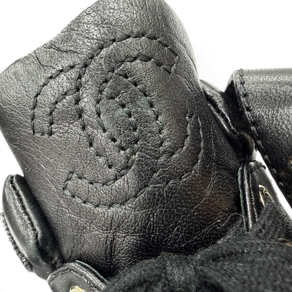 CHANEL ハイカットスニーカー