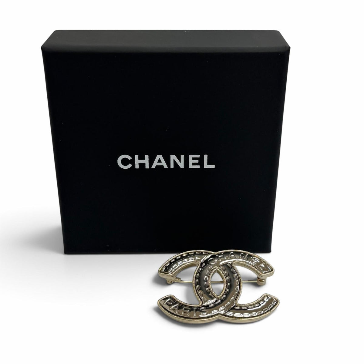 CHANEL ブローチ