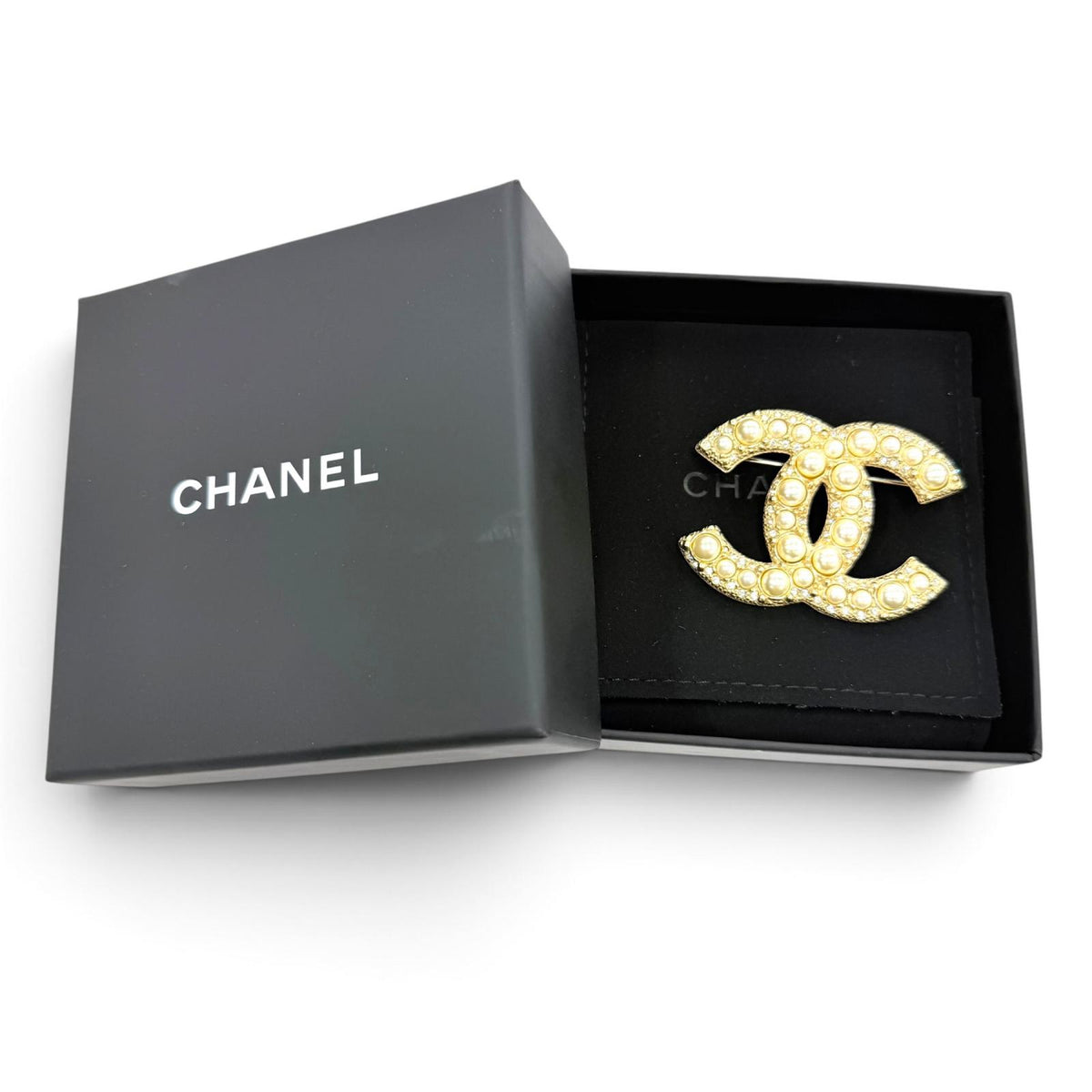 CHANEL ブローチ