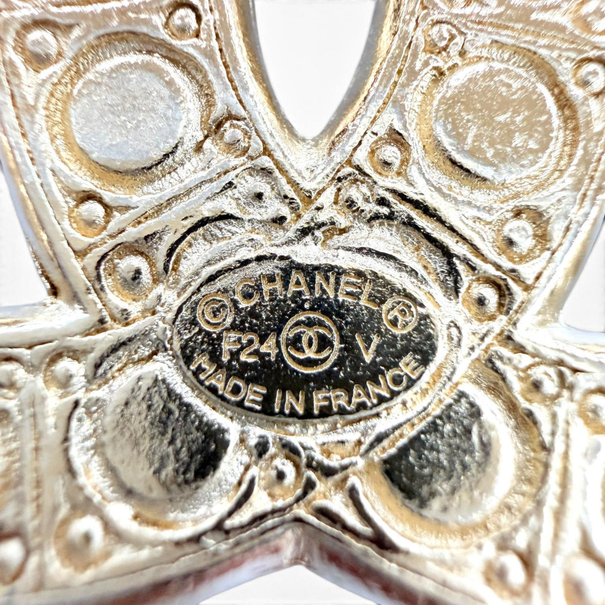 CHANEL ブローチ