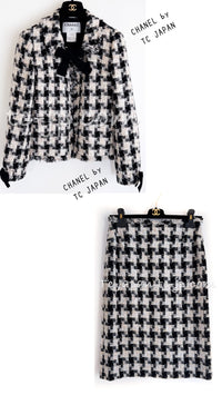 CHANEL 04PF Ivory Beige Bow Ribbon Jacket Skirt Suit 38 42 シャネル アイボリー ベージュ リボン ツイード ジャケット スカート スーツ 即発