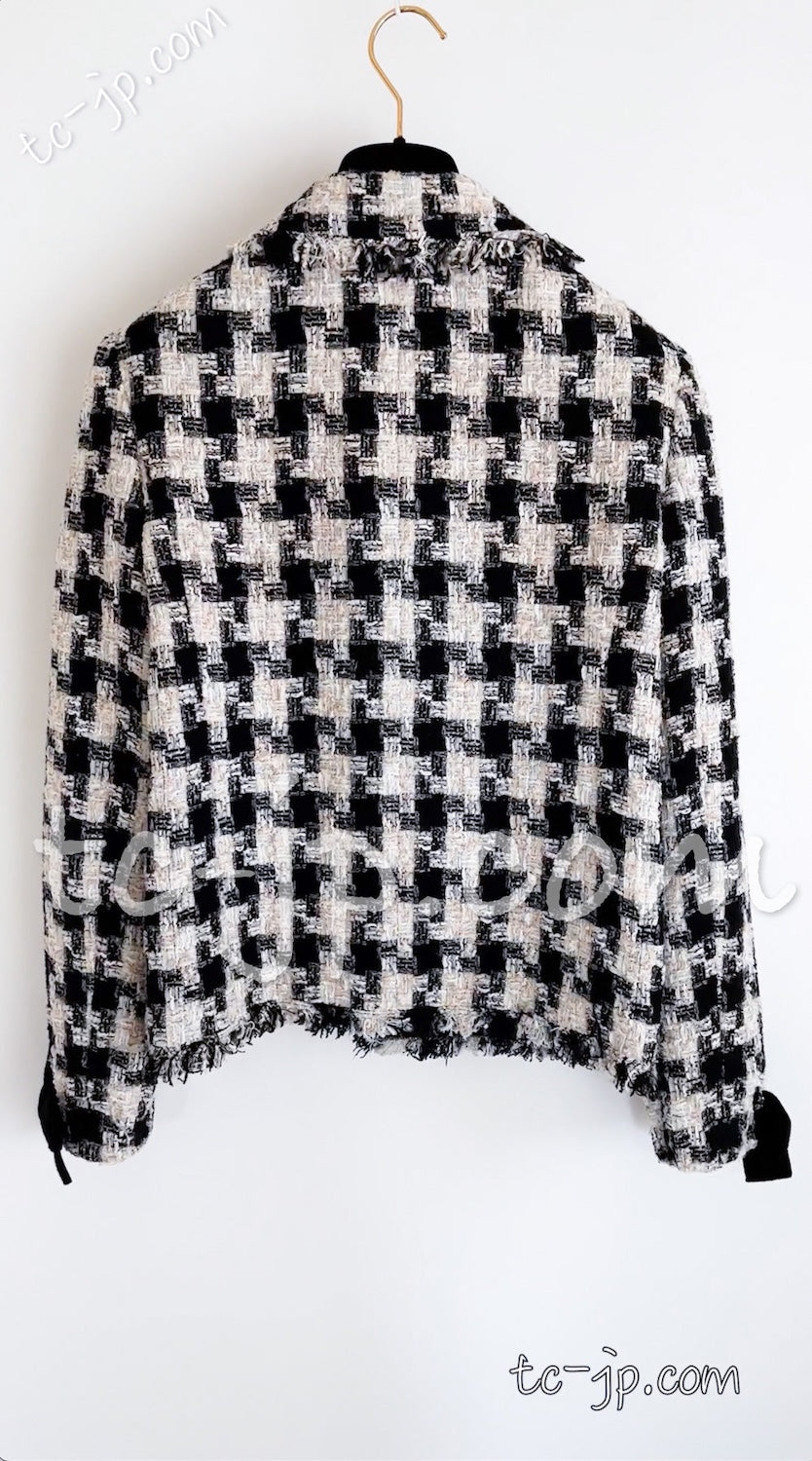 CHANEL 04PF Ivory Beige Bow Ribbon Jacket Skirt Suit 38 42 シャネル アイボリー ベージュ リボン ツイード ジャケット スカート スーツ 即発