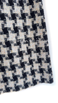 CHANEL 04PF Ivory Beige Bow Ribbon Jacket Skirt Suit 38 42 シャネル アイボリー ベージュ リボン ツイード ジャケット スカート スーツ 即発