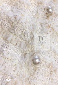 CHANEL 05S Ivory White Pearl Buttons Lesage Tweed Jacket Skirt Suit 36 40 42 シャネル アイボリー ホワイト パール CC ボタン ルサージュ ツイード ジャケット スカート スーツ 即発