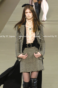 CHANEL 06A Black Herringbone Chevron Wool Tweed Jacket Skirt Suit 34 シャネル ブラック シェベロン ウール ツイード ジャケット スカート スーツ 即発 - TC JAPAN