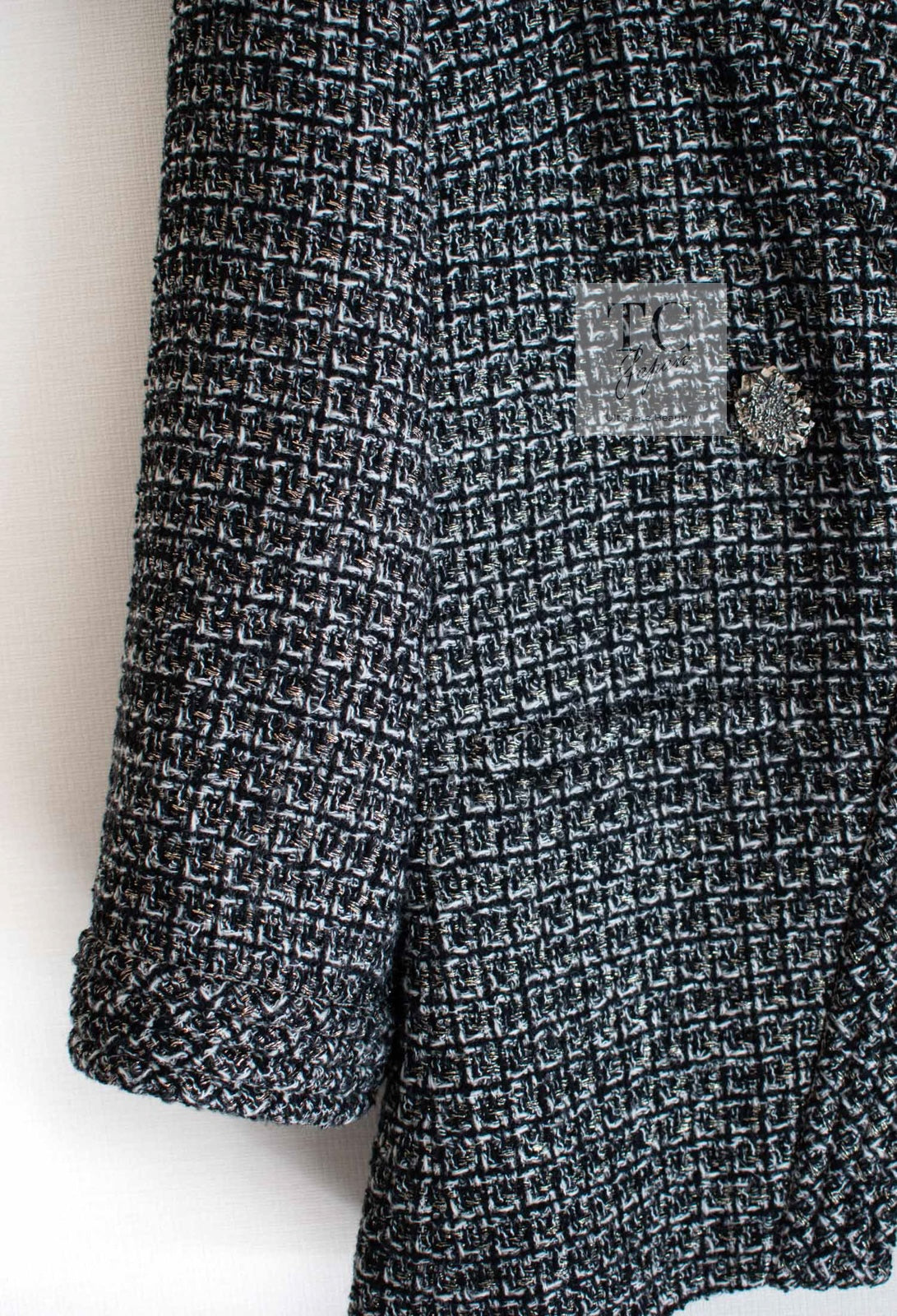 CHANEL 12A Gray Black Silver Gold Metallic Tweed Jacket 38 シャネル グレー ブラック シルバー ゴールド メタリック ツイード ジャケット 即発