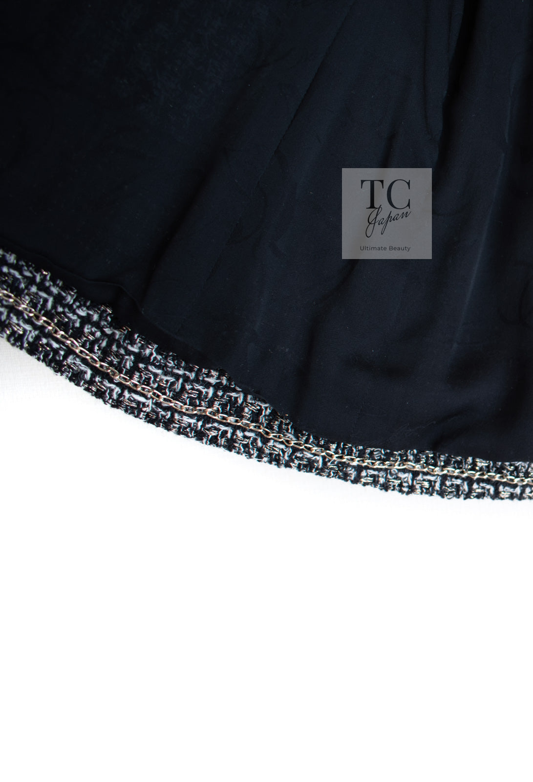 CHANEL 12A Gray Black Silver Gold Metallic Tweed Jacket 38 シャネル グレー ブラック シルバー ゴールド メタリック ツイード ジャケット 即発