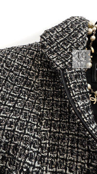 CHANEL 12A Black Gray Silver Gold Metallic Zipper Tweed Jacket 36 38 シャネル ブラック グレー シルバー ゴールド メタリック ジッパー ツイード ジャケット 即発