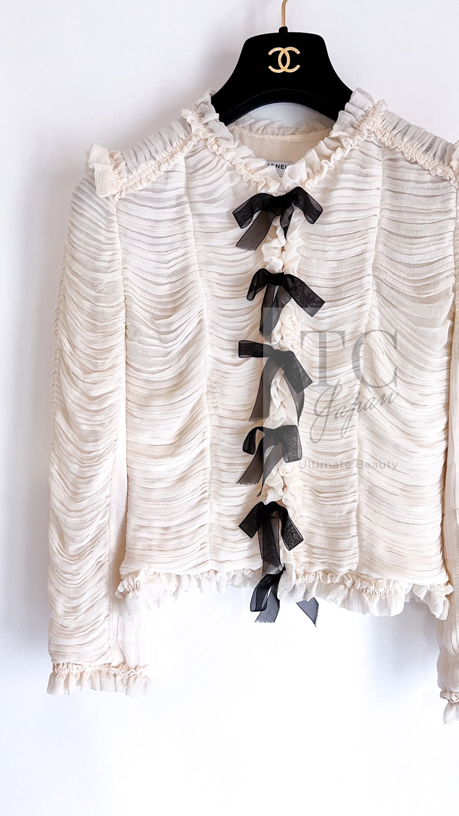 CHANEL 06A Creme Ivory Ribbon Silk Cardigan Jacket Top 34 36 38 シャネル クリーム アイボリー リボン シルク ブラウス カーディガン ジャケット 即発