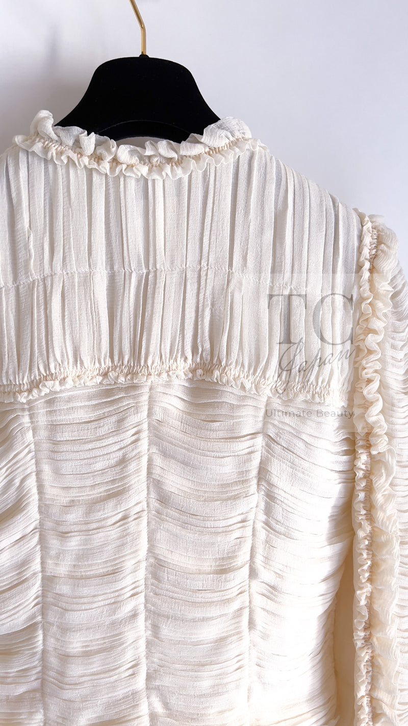 CHANEL 06A Creme Ivory Ribbon Silk Cardigan Jacket Top 34 36 38 シャネル クリーム アイボリー リボン シルク ブラウス カーディガン ジャケット 即発