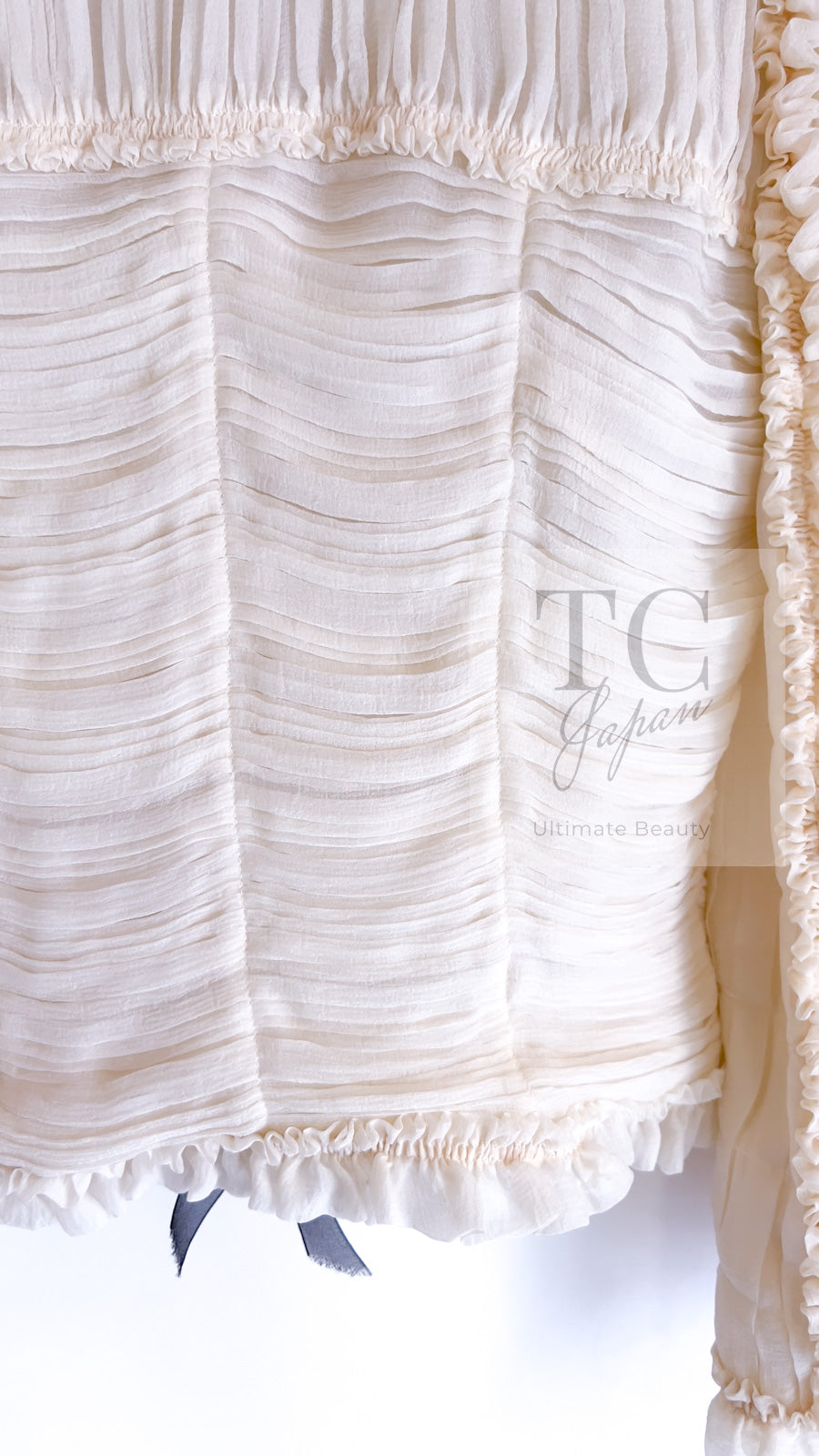 CHANEL 06A Creme Ivory Ribbon Silk Cardigan Jacket Top 34 36 38 シャネル クリーム アイボリー リボン シルク ブラウス カーディガン ジャケット 即発