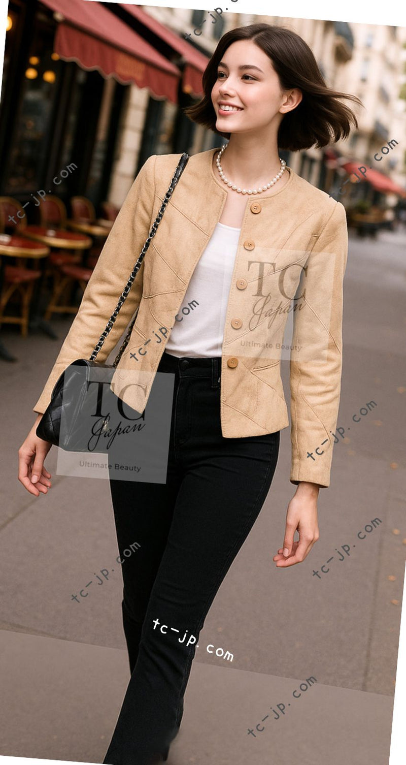 CHANEL 00C Beige Calf Skin Suede Leather Collarless Jacket 34 36 シャネル ベージュ カーフスキン スウェード レザー ノーカラー ジャケット 即発