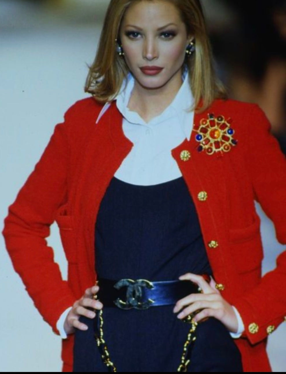 極美品　CHANEL ツイード　レッド　テーラードジャケット　金　ココ　ボタン 極美品 CHANEL ツイード レッド テーラードジャケット 金 ココ