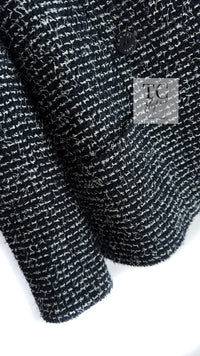 CHANEL 03C Black White Tweed Double Jacket Skirt Suit Camellia Brooches 36 38 シャネル ブラック ホワイト カメリア ブローチ３つ付 ツイード ダブル ジャケット 水滴 CCボタン スカート スーツ 即発