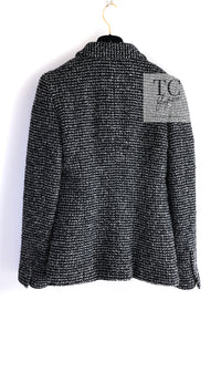 CHANEL 03C Black White Tweed Double Jacket Skirt Suit Camellia Brooches 36 38 シャネル ブラック ホワイト カメリア ブローチ３つ付 ツイード ダブル ジャケット 水滴 CCボタン スカート スーツ 即発