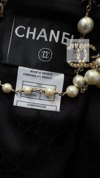 CHANEL 03C Black White Tweed Double Jacket Skirt Suit Camellia Brooches 36 38 シャネル ブラック ホワイト カメリア ブローチ３つ付 ツイード ダブル ジャケット 水滴 CCボタン スカート スーツ 即発