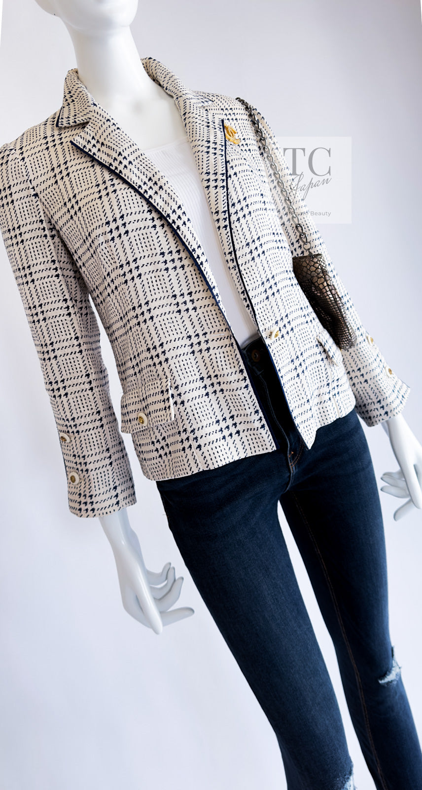 CHANEL 80's Vintage White Navy Silk Jacket Skirt Suit 34 シャネル ヴィンテージ ホワイト ネイビー シルク ジャケット スカート スーツ 即発