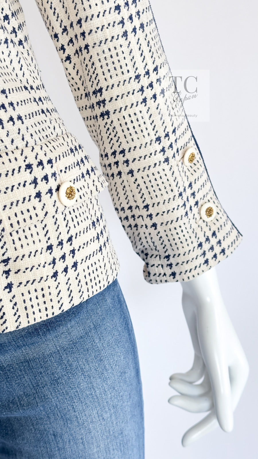 CHANEL 80's Vintage White Navy Silk Jacket Skirt Suit 34 シャネル ヴィンテージ ホワイト ネイビー シルク ジャケット スカート スーツ 即発